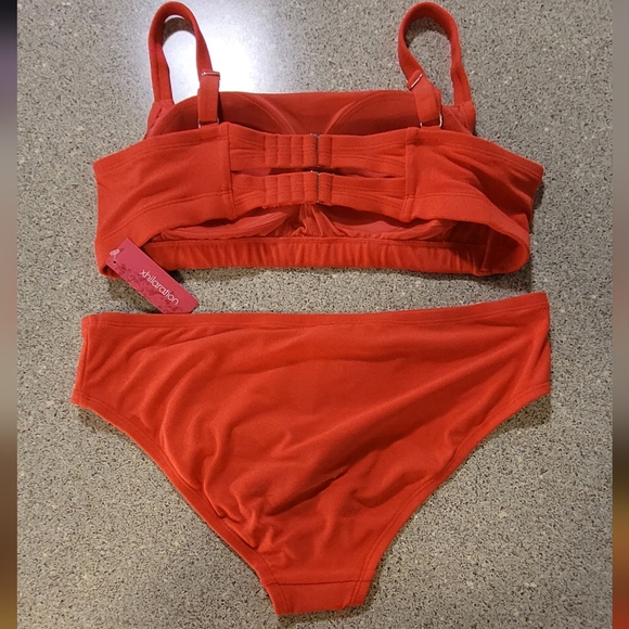 Red two piece swimsuit 1X - Picture 4 of 4